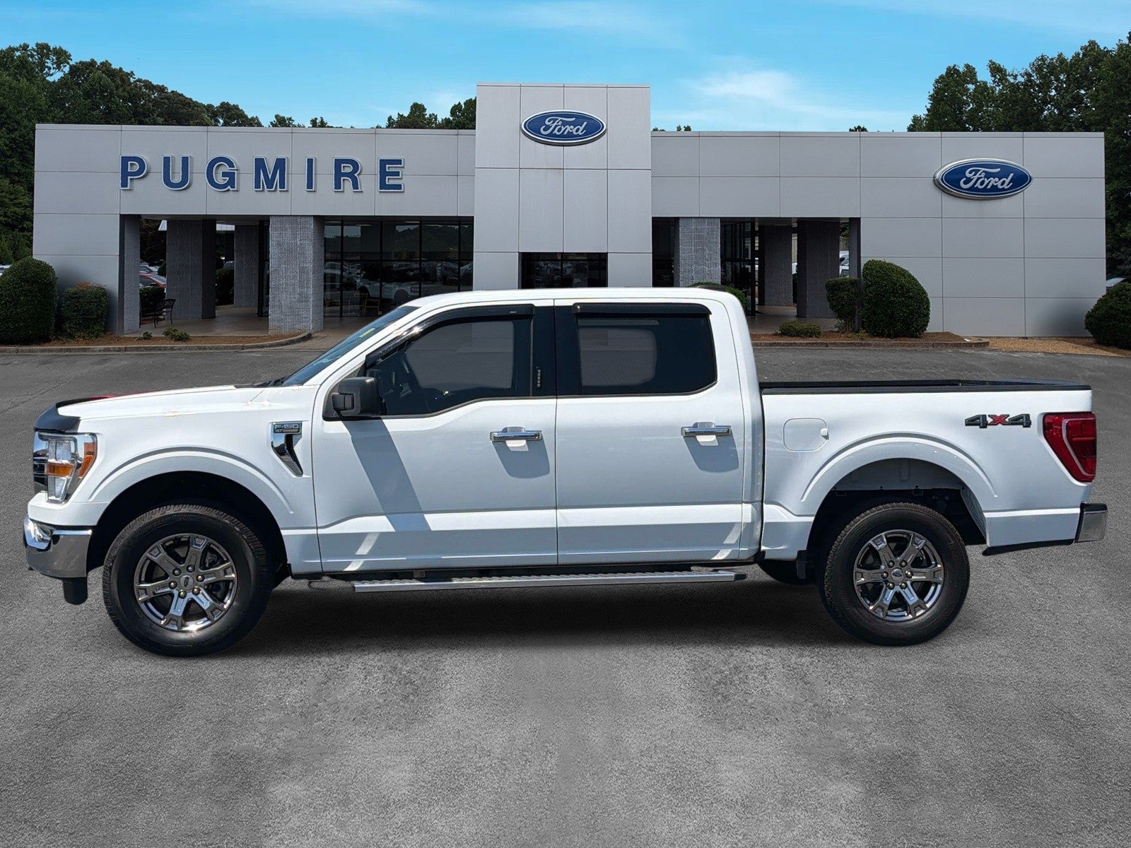 2023 Ford F-150 — interior view