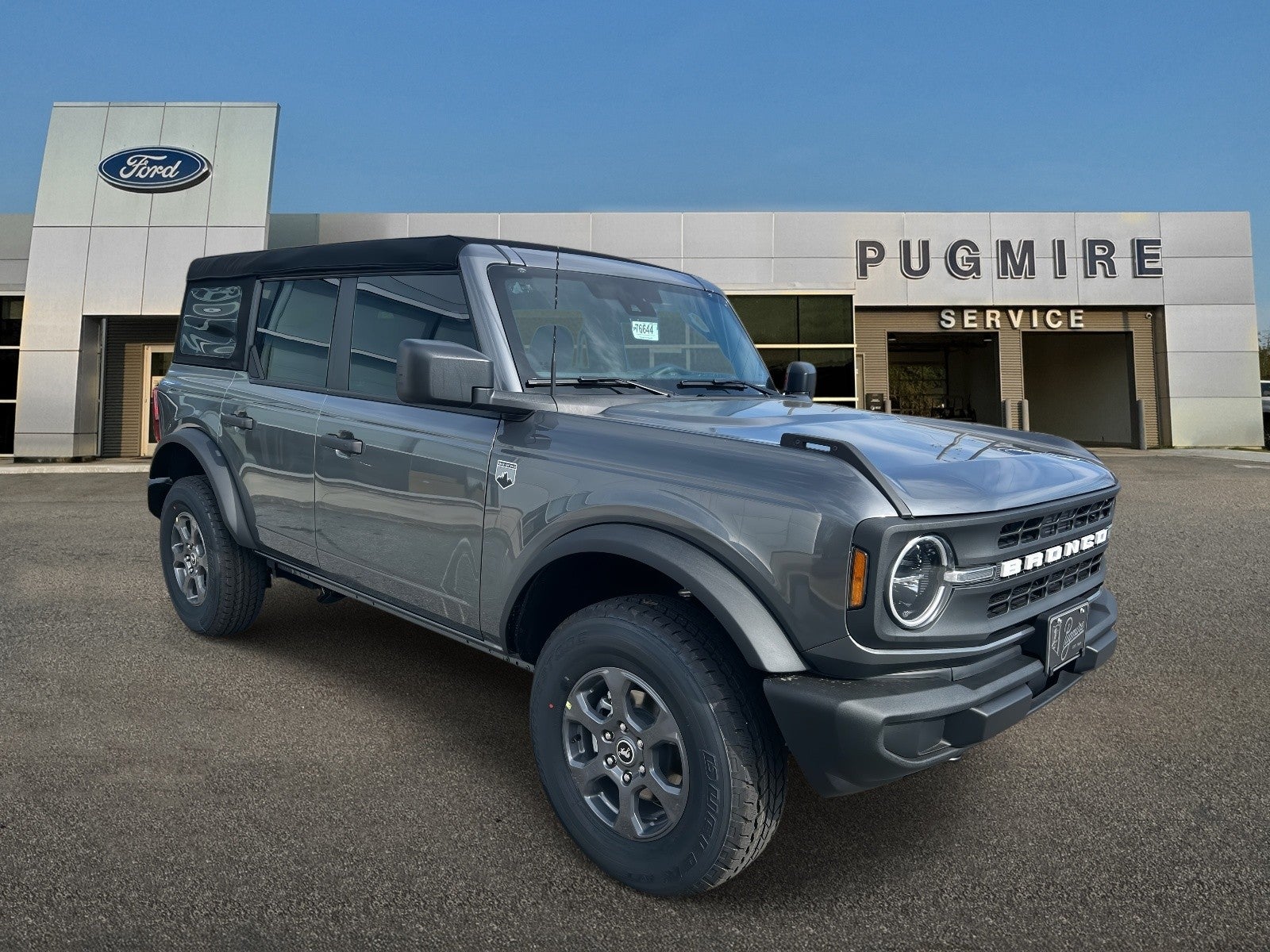 2026 Ford Bronco BIG BEND 4 DOOR 4X4 in Carbonized Gray Met — front three-quarter view