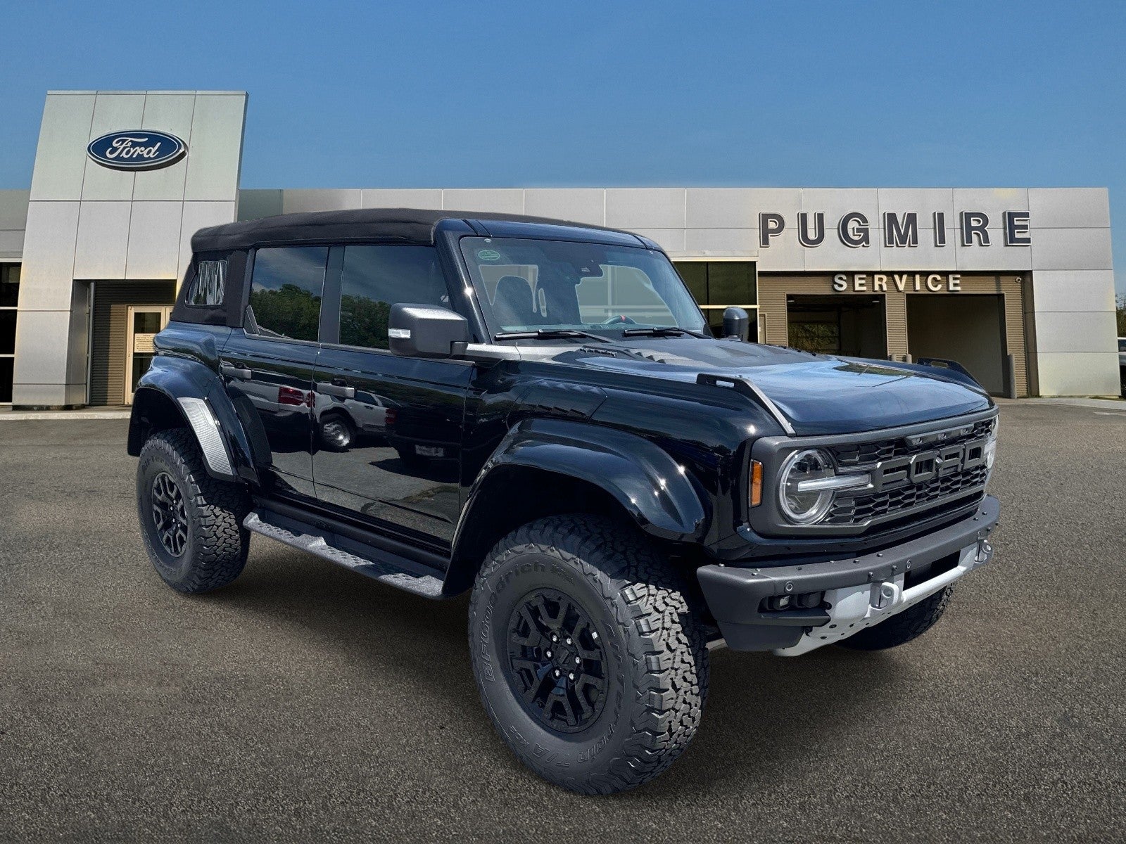 2026 Ford Bronco RAPTOR 4 DOOR ADVANCED 4X in Shadow Black — front three-quarter view