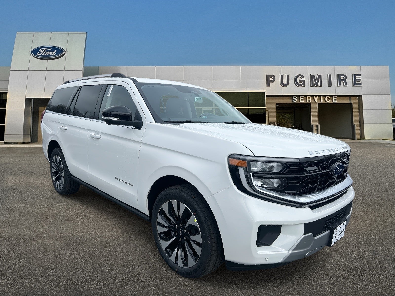 2026 Ford Expedition PLATINUM 4X4 in Star White Met — front three-quarter view
