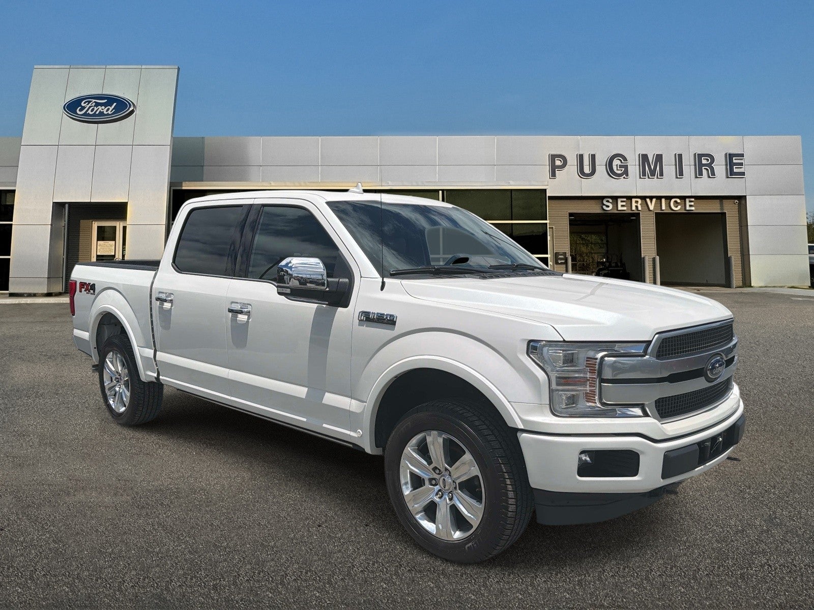 2019 Ford F-150 PLATINUM 4WD SUPERCREW 5. in Oxford White — front three-quarter view