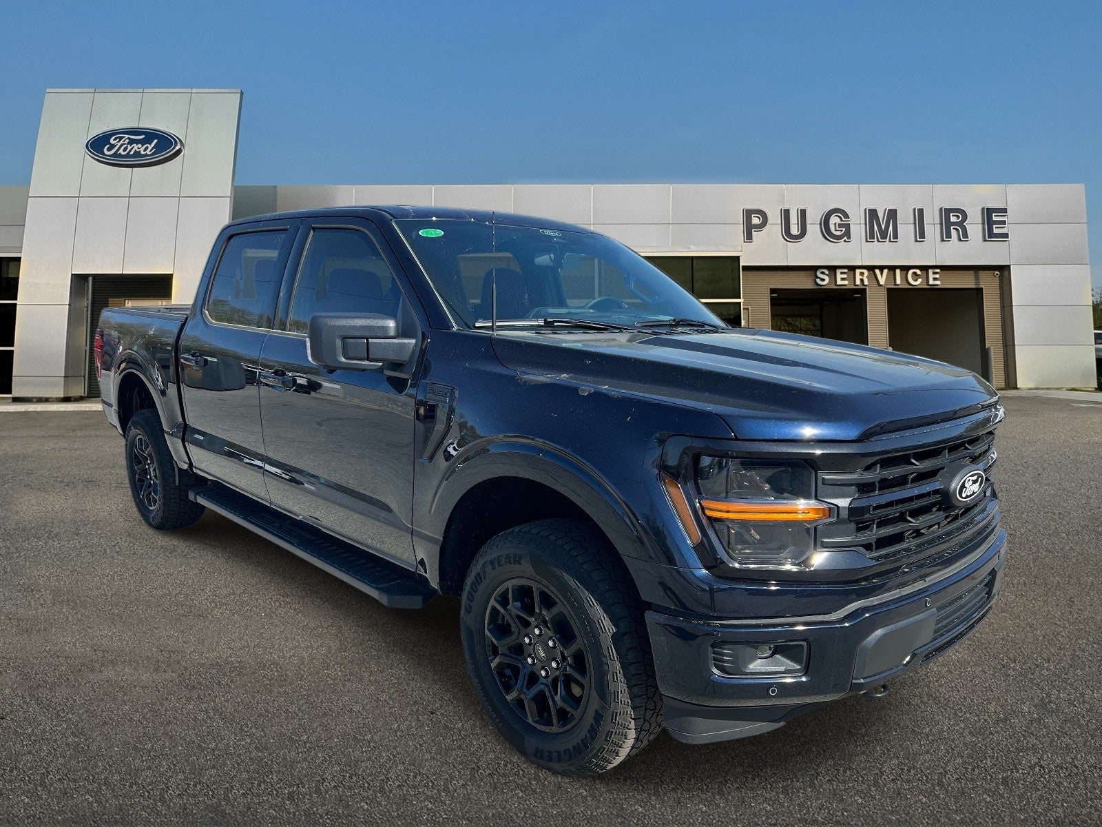 2026 Ford F-150 XLT 4WD SUPERCREW 5.5' BO in Antimatter Blue Met — front three-quarter view