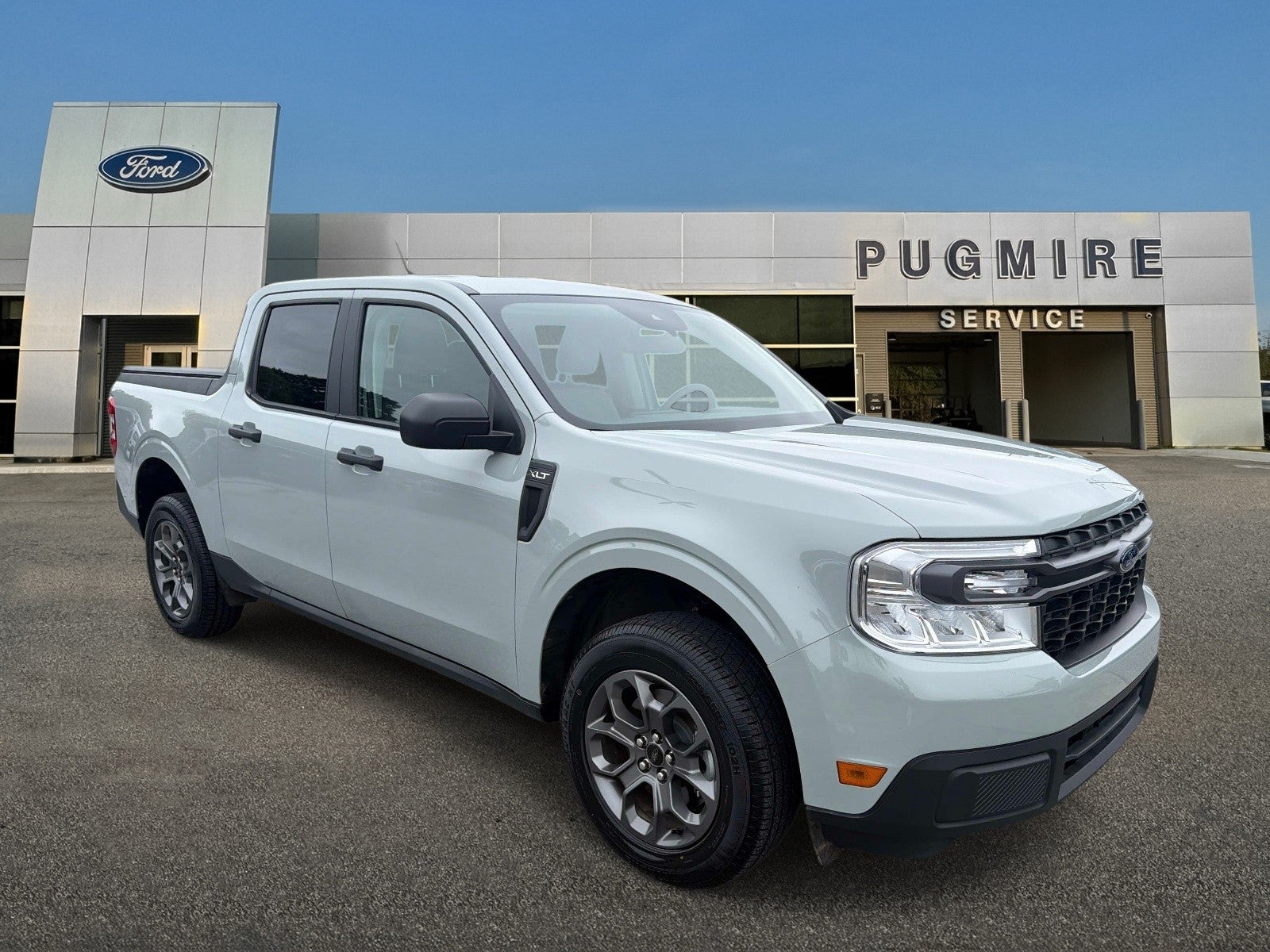 2022 Ford Maverick LARIAT FWD SUPERCREW in Other — front three-quarter view