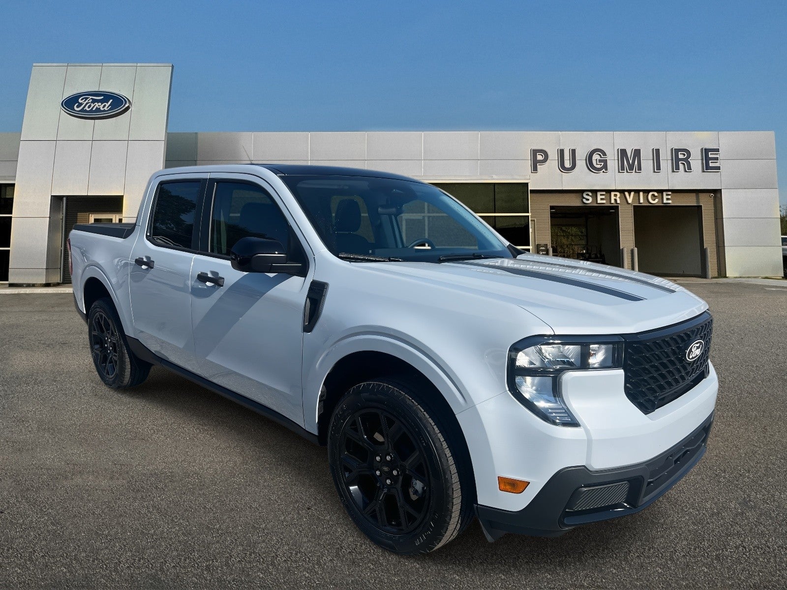 2025 Ford Maverick XLT AWD SUPERCREW in Space White Metallic — front three-quarter view