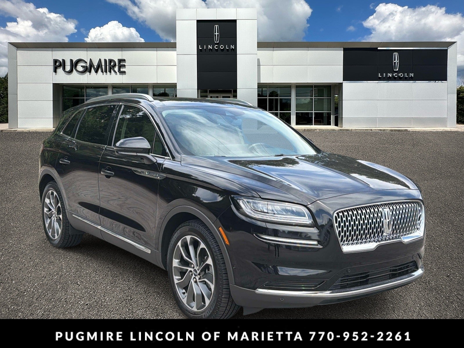 2021 Lincoln Nautilus Reserve in Infinite Black — front three-quarter view