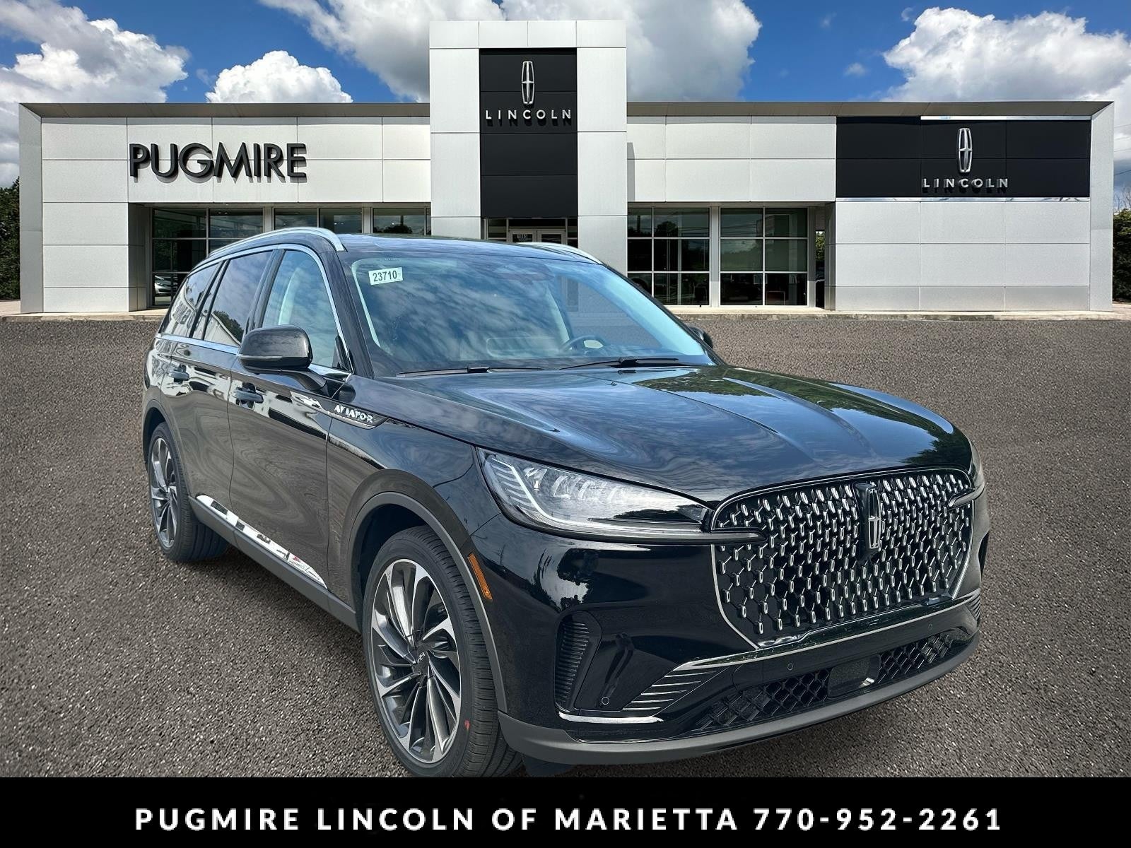 2026 Lincoln Aviator Reserve in Infinite Black Metallic Clearcoat — front three-quarter view