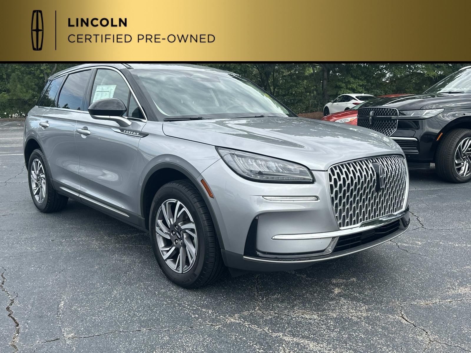 2024 Lincoln Corsair Premiere in Silver Radiance Metallic Clearcoat — front three-quarter view