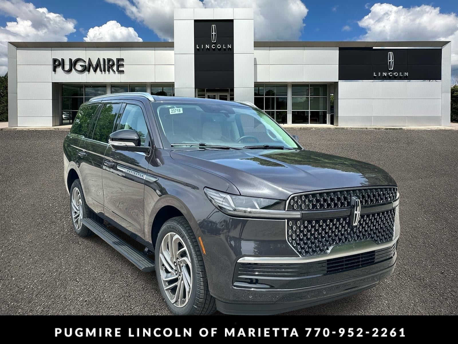 2026 Lincoln Navigator Reserve in Starlight Gray Premium Colorant — front three-quarter view
