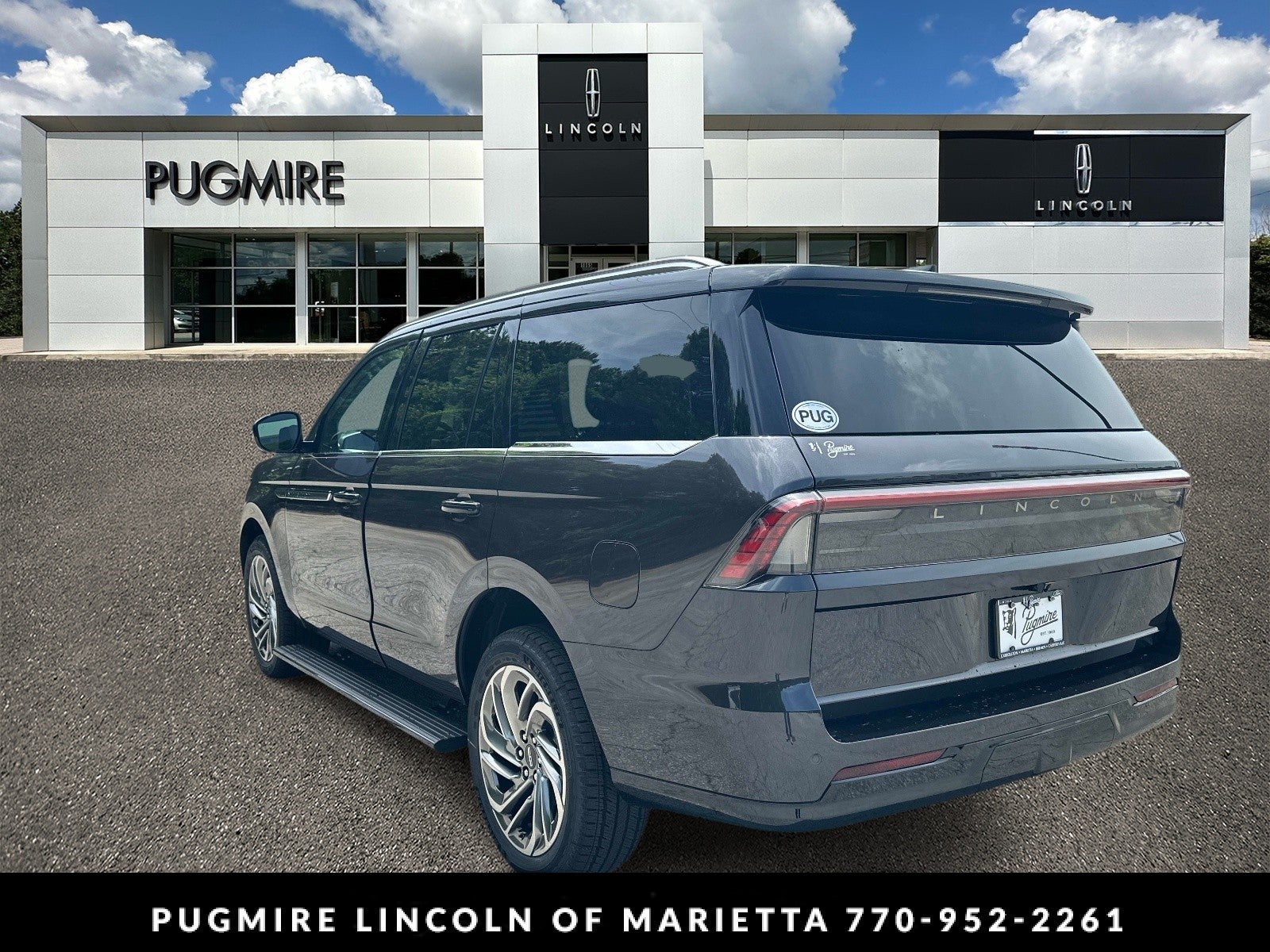 2026 Lincoln Navigator — detail view