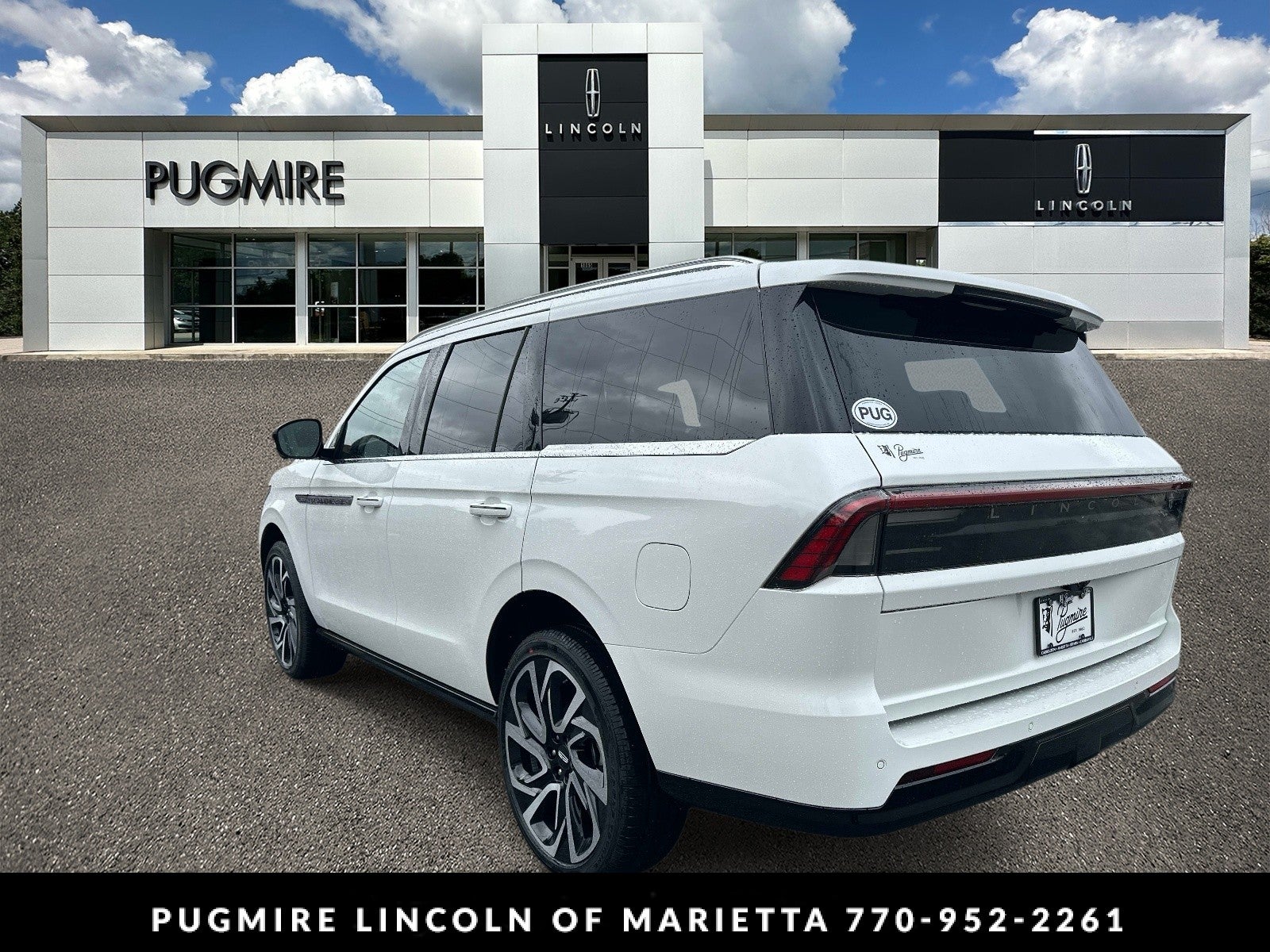 2026 Lincoln Navigator — detail view