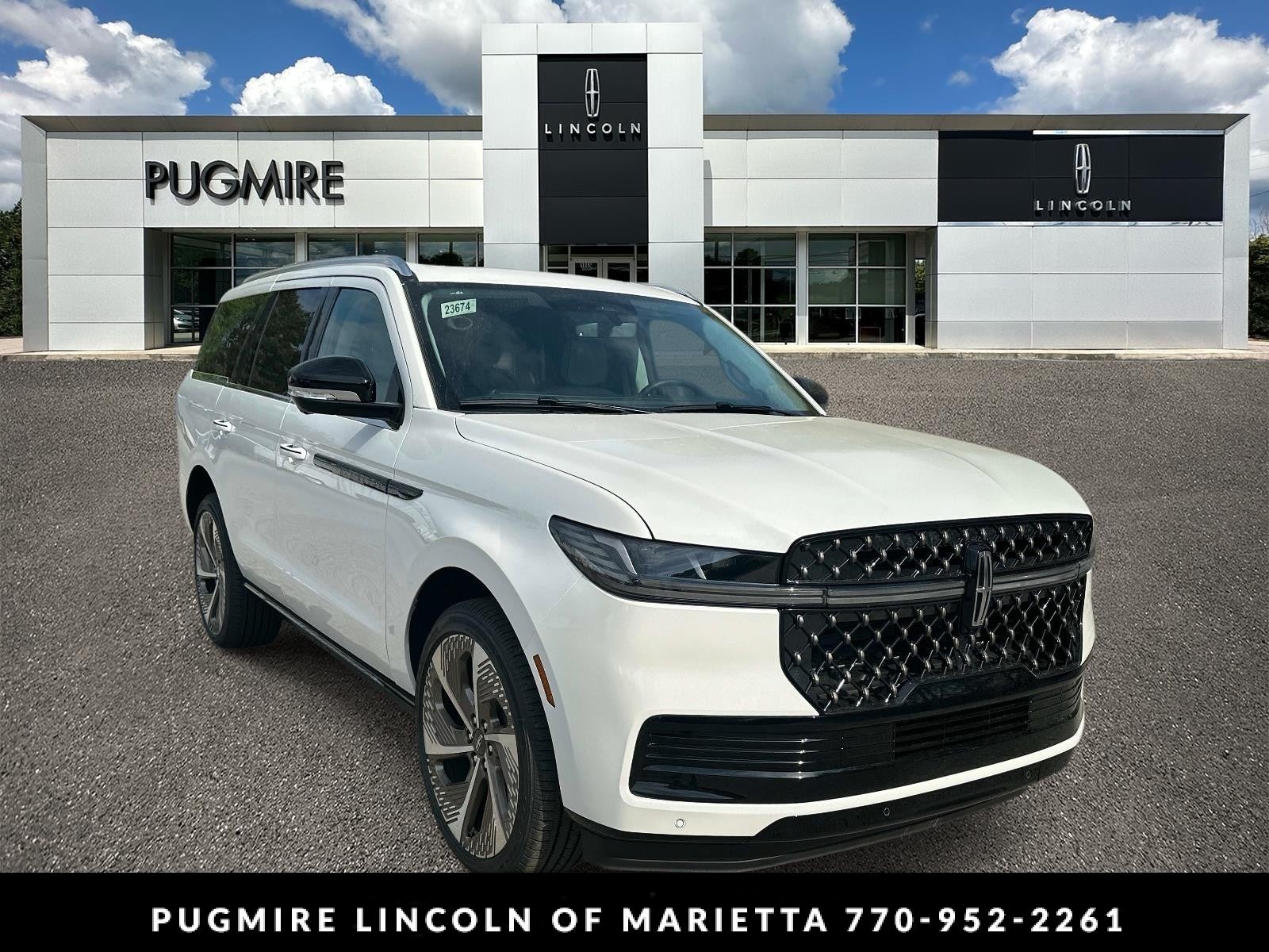 2026 Lincoln Navigator Black Label in Pristine White Metallic Tri-Coat — front three-quarter view
