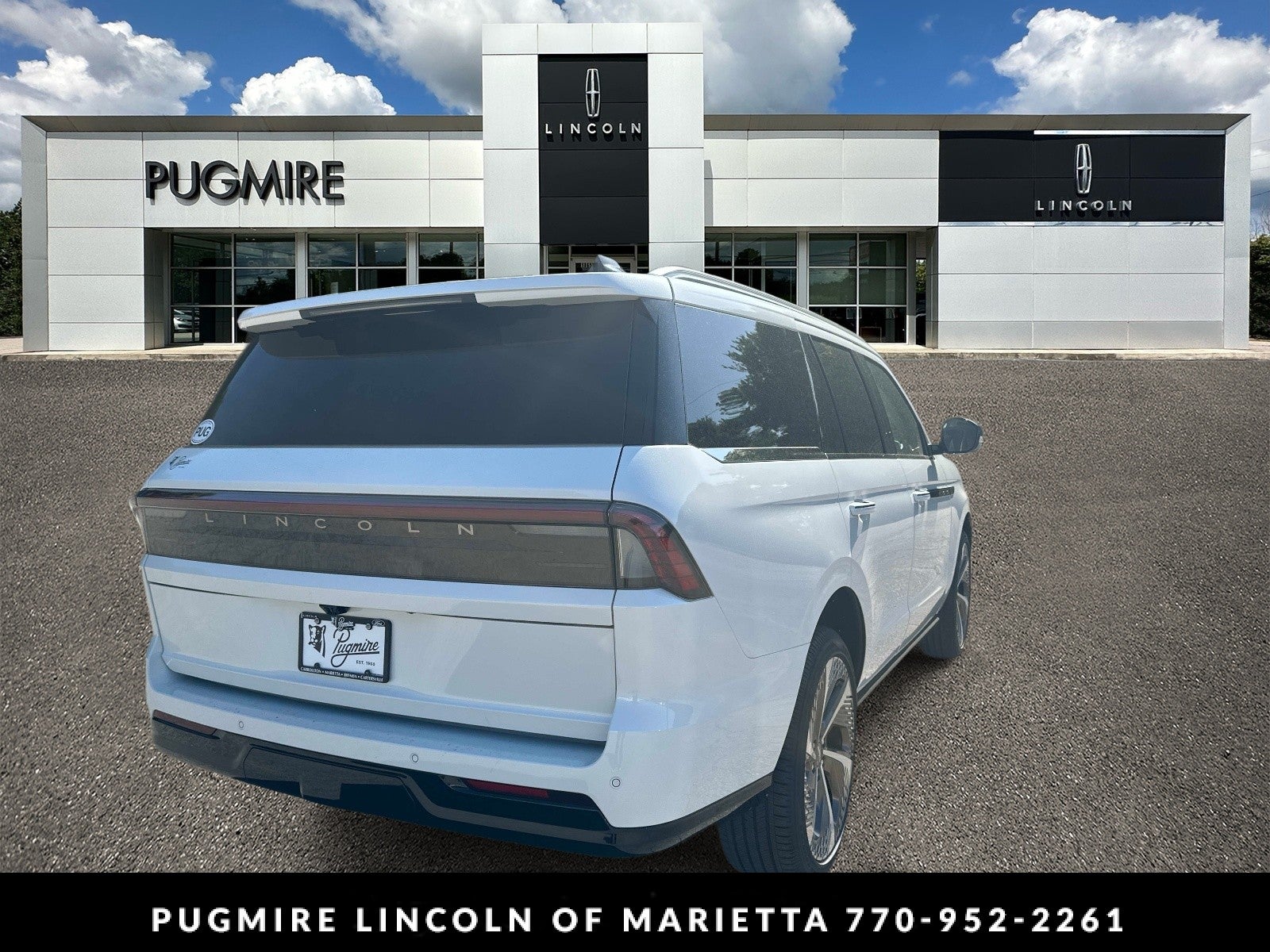 2026 Lincoln Navigator — detail view