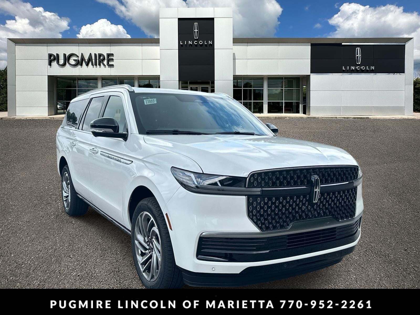 2026 Lincoln Navigator L Reserve in Pristine White Metallic Tri-Coat — front three-quarter view