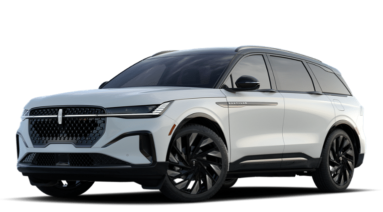 2026 Lincoln Nautilus Reserve in White Platinum Metallic Tri-Coat — front three-quarter view