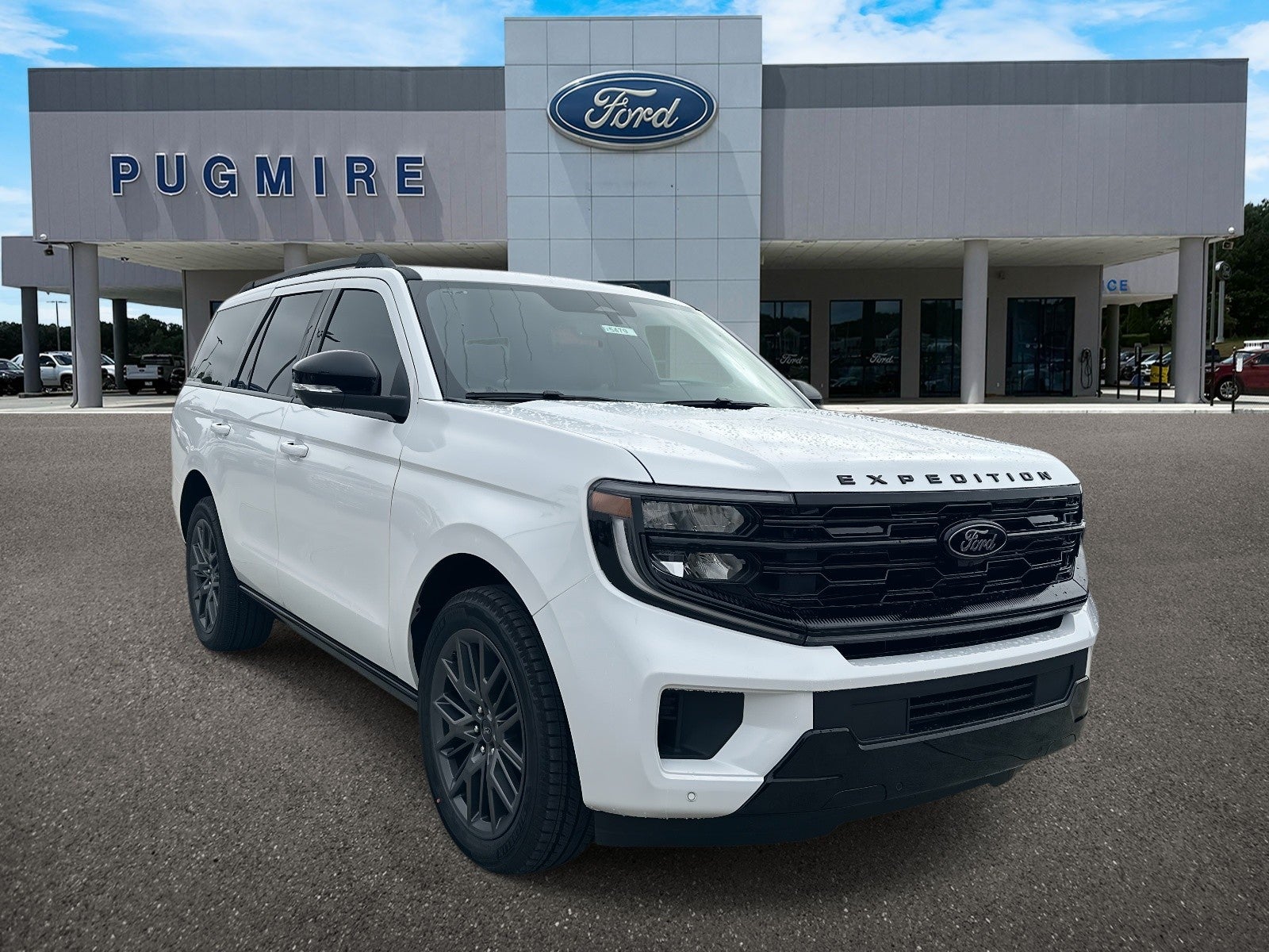2025 Ford Expedition PLATINUM 4X4 STEALTH PERFORMANCE PACKAGE in Oxford White — front three-quarter view