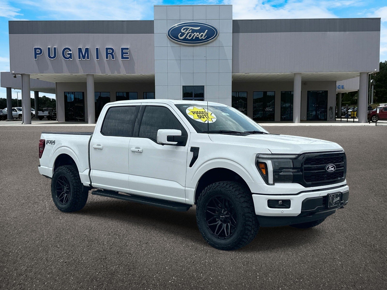 2025 Ford F-150 LARIAT 4WD SUPERCREW 5.5' in Oxford White — front three-quarter view